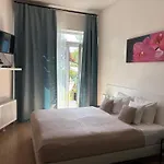 Maria Apartments - Free Parking